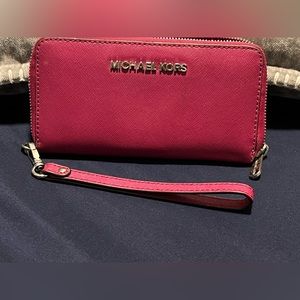 Michael Kors wristlet. Magenta.